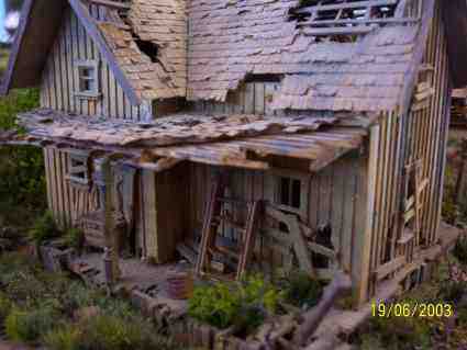 Peter's curve old house big