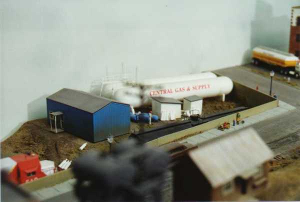 Third Street District, Central Gas